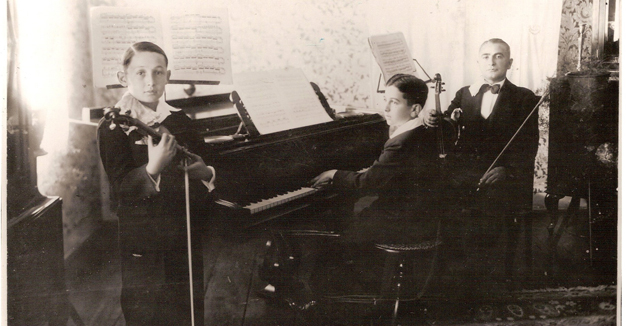 צבֿי־הירש קליינמאַן, לעאָפּאָלד קליינמאַן, און אַדאָלף קלײַנמאַן, 1930